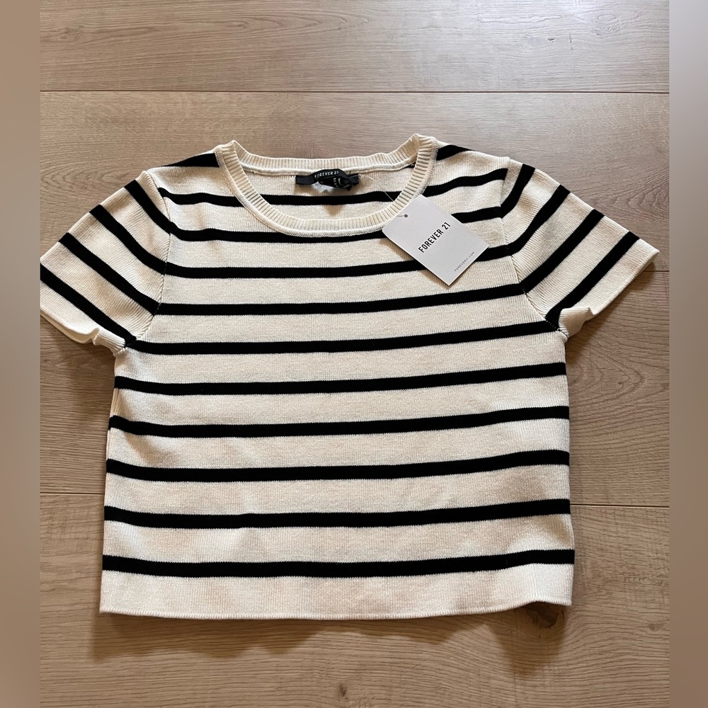 Women’s Forever 21 Stripped Top